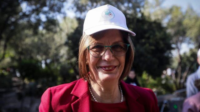 «Διακόπτουμε τις χημειοθεραπείες, δεν υπάρχουν εναλλακτικές»: Συγκλονίζει το κείμενο που άφησε η Μυρσίνη Ζορμπά μετά τον θάνατό της!