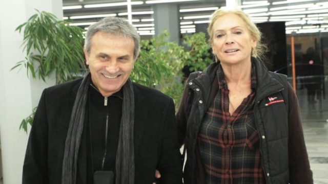 Άννα Νταλάρα: Ποια είναι στα αλήθεια η σύζυγος του Γιώργου Νταλάρα; Ο πασίγνωστος ξάδελφός της και η γνωριμία με τον άνδρα της!