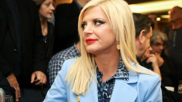 Μαρίνα Πατούλη: «Η Μεγάλη Παρασκευή είναι η ημέρα του Πάθους…» – Για προσκύνημα η πολιτικός (photo)