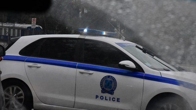 Ίλιον: Συνελήφθη γνωστός τράπερ για δεύτερη φορά με όπλο