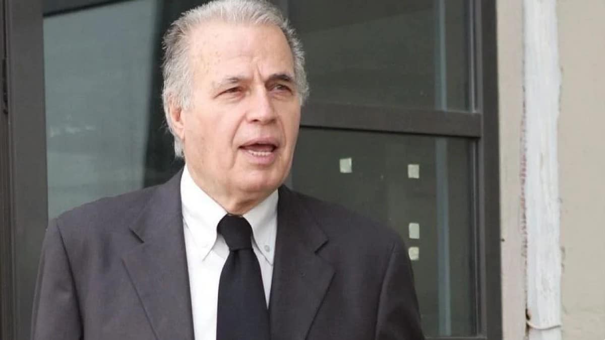 Πέθανε ο Πέτρος Καλαφάτης