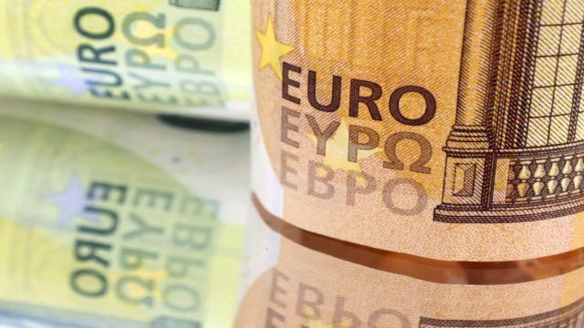 «Επίδομα-δώρο» 300 ευρώ ενόψει Πάσχα – Άμεσα στα ΑΤΜ χιλιάδες δικαιούχοι