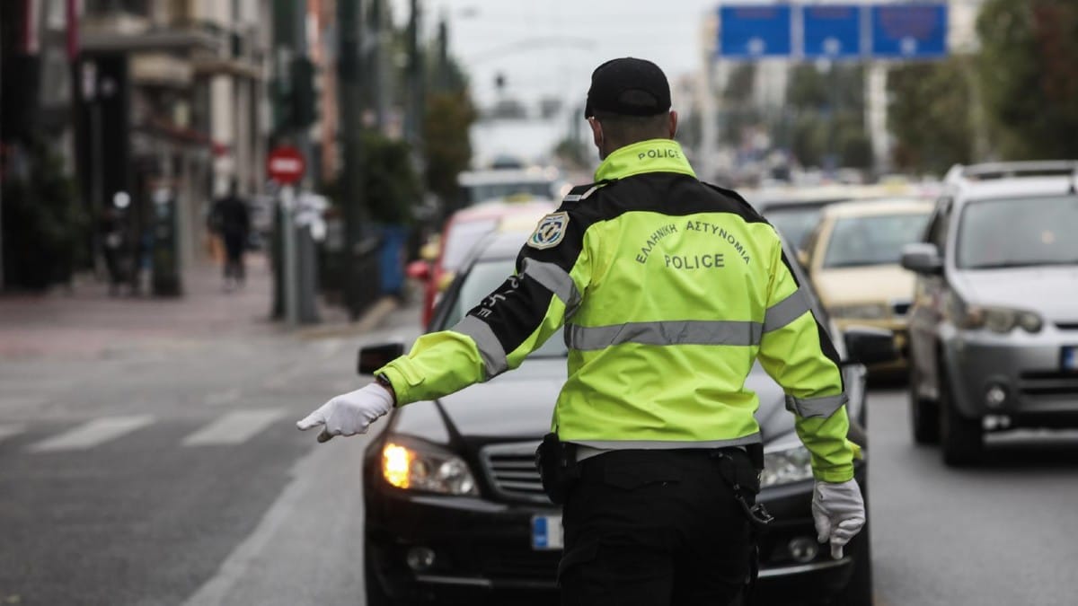 Πρόστιμα «μαμούθ» σε Έλληνες οδηγούς – Σαρώνει η απάτη με τον κινητήρα του αυτοκινήτου