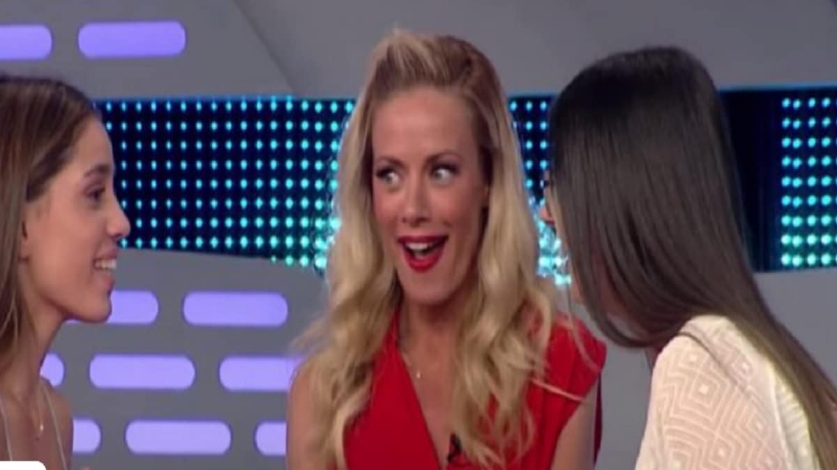 Επική περιγραφή κοπέλας στο Ρουκ Ζουκ: «Όταν τελειώνει ο άνδρας τι κάνει;» – “Γούρλωσε” τα μάτια της η Ζέτα Μακρυπούλια! (Video)