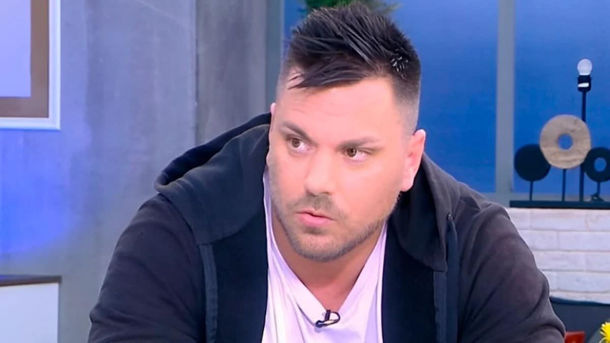 Σταύρος Γεωργάς: Αυτός είναι ο “γύπας” του TikTok – «Βγήκα με 600 γυναίκες για μία βραδιά, από τα 6.000 μηνύματα που έστειλα!» (Video)