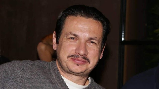 Σοκάρει ο Σταύρος Νικολαΐδης για τη σεξουαλική παρενόχληση που δέχτηκε από φίλο του πατέρα του: «Κάτσαμε στο κρεβάτι και…»