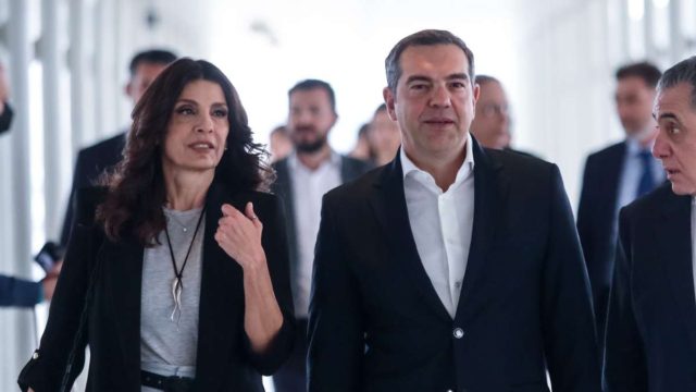 «Καρφιά» από Πόπη Τσαπανίδου: «Βαθιά αντιθεσμική συμπεριφορά – Ο κ. Γεραπετρίτης πίνει καφέ με ανώτατο δικαστή του Αρείου Πάγου…»