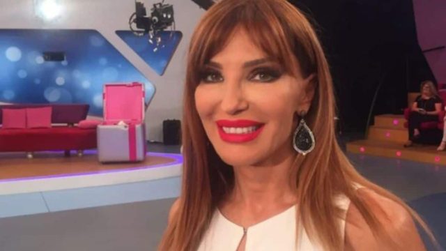 Σαν 20αρα με μπικίνι η Βίκυ Χατζηβασιλείου – Αψεγάδιαστο κορμί (ΦΩΤΟ)