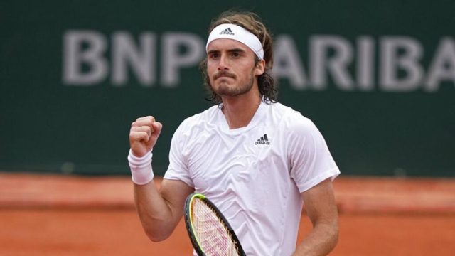 Roland Garros: Ζόρικο ξεκίνημα για τον Στέφανο Τσιτσιπά – Προκρίθηκε με 3-1 στον δεύτερο γύρο του Γαλλικού Όπεν