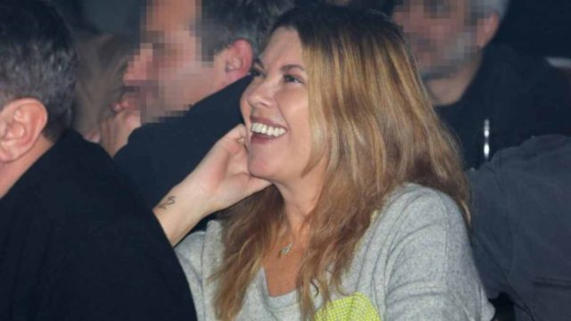 Η εξαφανισμένη τραγουδίστρια μάνα της Σοφίας Αλιμπέρτη – Ο λόγος που δεν την αναφέρει πουθενά (photo)