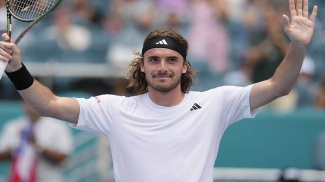 Roland Garros: Άνετη νίκη Τσιτσιπά απέναντι στον Ισπανό Μπαένα – Παίρνει το εισιτήριο για τον 3ο γύρο ο Έλληνας τενίστας