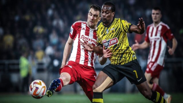 Super League: «Πέταξε» την ευκαιρία για πρωτιά η ΑΕΚ – Της την… έσπασε ο Ολυμπιακός και το θρίλερ συνεχίζεται (video)