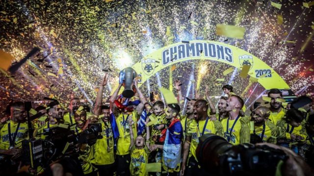 Super League: Πρωταθλήτρια Ελλάδος η ΑΕΚ!