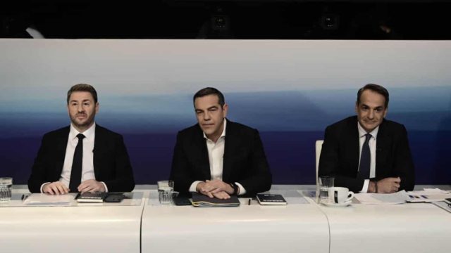 Εκλογές 2023-Debate: «Φούντωσε» η συζήτηση στο θέμα των υποκλοπών – «Δεν δόθηκαν εξηγήσεις αλλά δε σκέφτηκα να παραιτηθώ από πρωθυπουργός – Πες μας αν ο Ανδρουλάκης είναι επικίνδυνος»