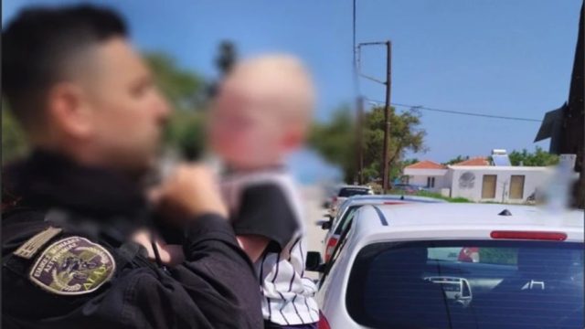 Ζάκυνθος: Οργή για τους Δανούς που άφησαν το μωρό στο αυτοκίνητο και σώθηκε από θαύμα – «Έτσι κάνουμε στη χώρα μας» (video)