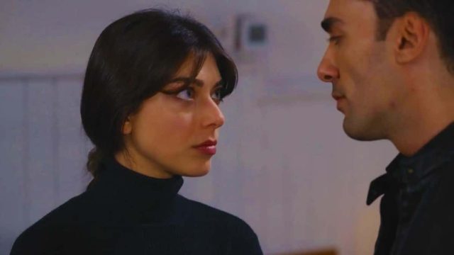 Η Γη της Ελιάς: «Ευτυχία, σε παρακαλώ – Δεν θέλω καμία κουβέντα προς το παρόν» – Τριγμοί στη σχέση του ζευγαριού