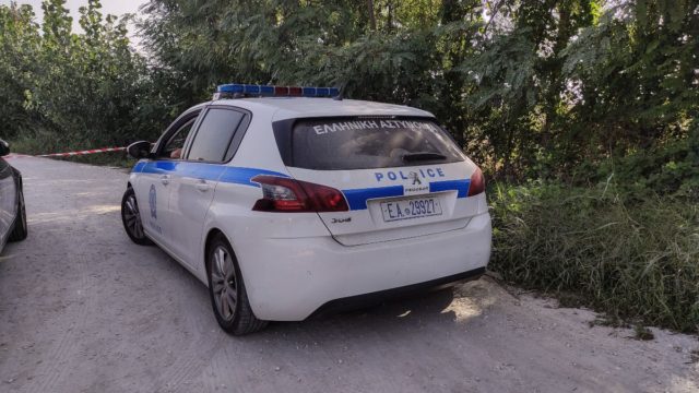 Άγριο έγκλημα στη Χαλκιδική: Σκότωσε τη γυναίκα του και αυτοκτόνησε μπροστά στο παιδί τους