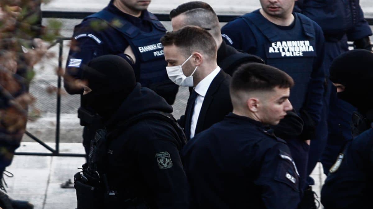 Έγκλημα στα Γλυκά Νερά: Σταθερά… άνιωθος ο φονιάς Αναγνωστόπουλος – Ψάχνει τρόπο να «σπάσει» τα ισόβια (video)