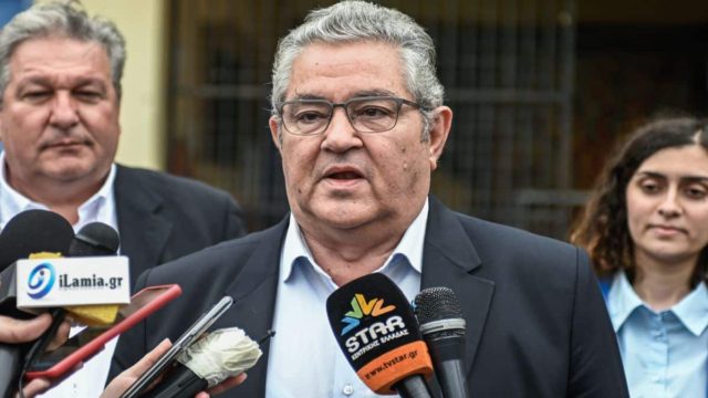 Εκλογές 2023: Καυστικός ο Δημήτρης Κουτσούμπας από τη Λαμία – «Τα έχετε δοκιμάσει όλα – Αυτόν που καλούμε να πάει στην κάλπη…» (video)