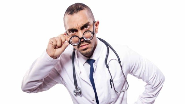 Γιατρέ δεν βρίσκω γυναίκα με τίποτα… Το καμένο ανέκδοτο της ημέρας (20/5)
