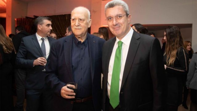 Έξαλλος ο Νίκος Χατζηνικολάου με τον Γιώργο Παπαδάκη: «Οι δημοσιογράφοι δεν είναι γλάστρες»