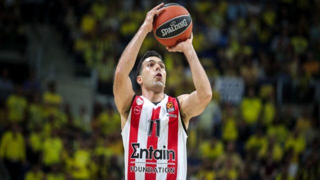 Euroleague: Το έκανε ξανά στην Πόλη ο Ολυμπιακός – «Ξέρανε» τη Φενέρ με buzzer beater ο Σλούκας και πήρε πίσω το πλεονέκτημα έδρας (video)