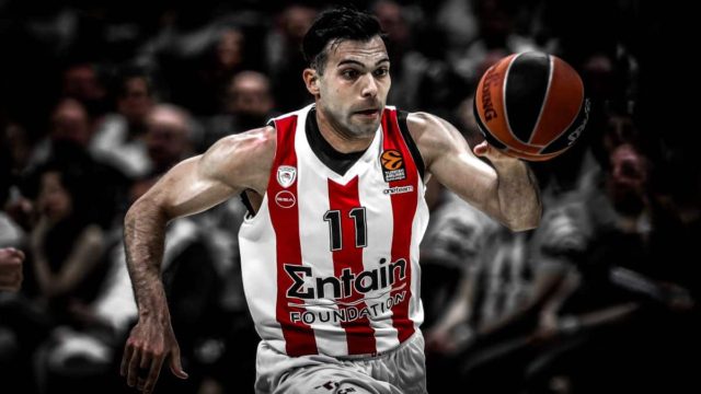 Το τρελό buzzer beater τρίποντο του Σλούκα σε έξι γλώσσες – “Opaaa”, τρελάθηκαν οι σπίκερ (video)