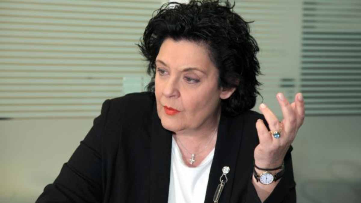 Χειμαρρώδης η Λιάνα Κανέλλη: «Η ψήφος στο ΚΚΕ δεν είναι διαμαρτυρίας αλλά μία επανάσταση στην αδικία, τη φτώχεια, την ακρίβεια»