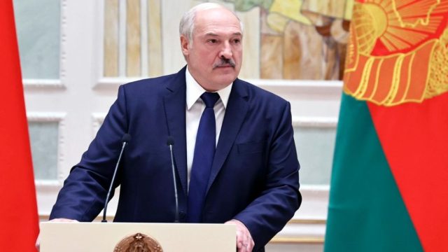 Θρίλερ με την υγεία του Λουκασένκο: Έφυγε άρον – άρον από την Ημέρα της Νίκης
