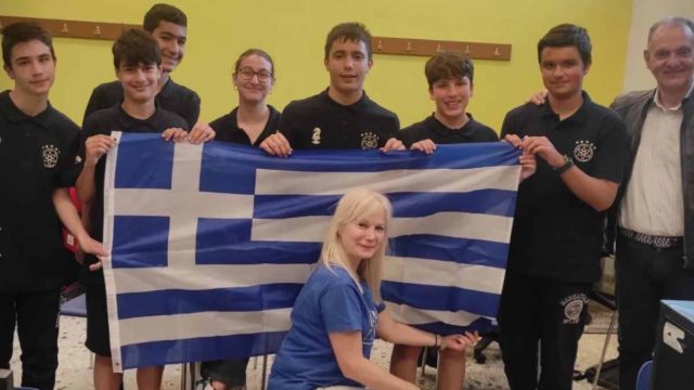 Μόνο περηφάνια: Στην κορυφή του κόσμου στο σκάκι μαθητές λυκείου από τη Θεσσαλονίκη