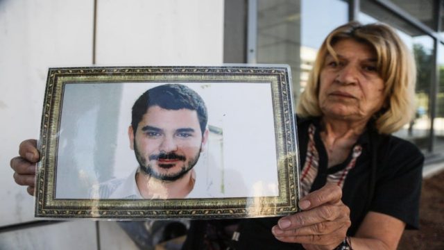 «Να μου πουν που έχουν πετάξει το παιδάκι μου» – Συγκλονίζει η μητέρα του αδικοχαμένου Μάριου Παπαγεωργίου (Video)