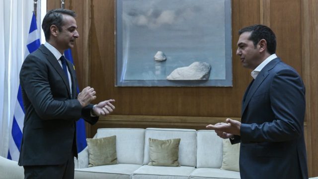 Δημοσκόπηση: Παραμένει υψηλή η διαφορά ΝΔ-ΣΥΡΙΖΑ – Πού θα πάνε οι ψήφοι του Κασιδιάρη