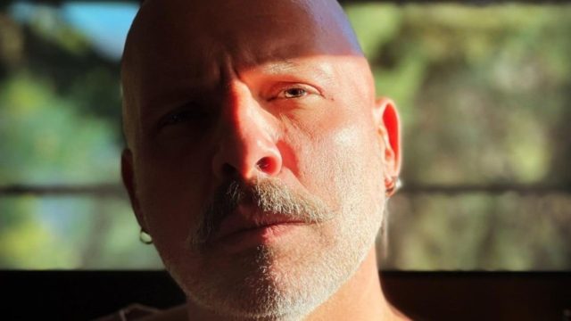 «Όσο τον ήξερα…» – «Καρφιά» του Νίκου Μουτσινά για τον πρώην σύντροφό του