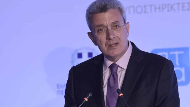 Έχει το άγγιγμα του Μίδα: «Μούδιασμα» με τη συνολική περιουσία του Νίκου Χατζηνικολάου