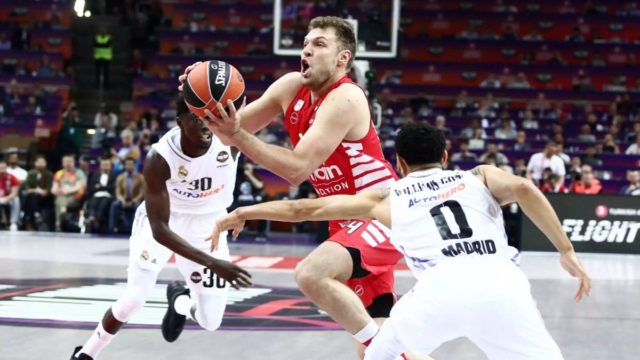 Euroleague: Έφτασαν στην πηγή αλλά δεν ήπιαν νερό οι Ερυθρόλευκοι – Για ένα πόντο σηκώνει την κούπα η «Βασίλισσα»