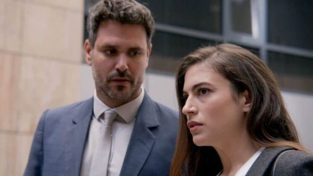 Παγιδευμένοι Spoiler: Γκρεμίζεται ο κόσμος Δημήτρη και Αννας – Στη φόρα η αλήθεια για τον δολοφόνο του Κοσμά!