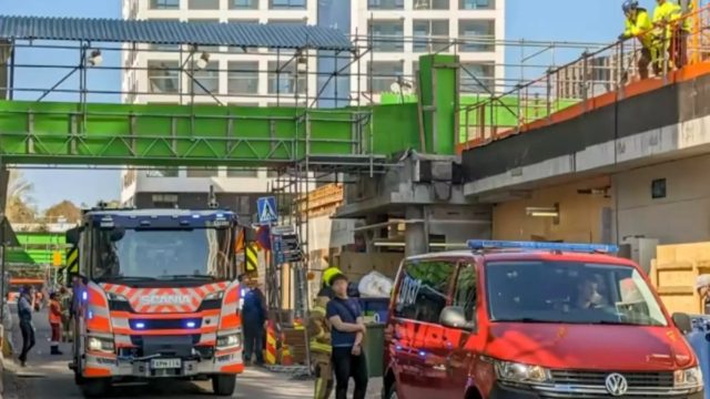 Φινλανδία: Τουλάχιστον 27 τραυματίες από κατάρρευση πεζογέφυρας – Πολλά παιδία ανάμεσα τους