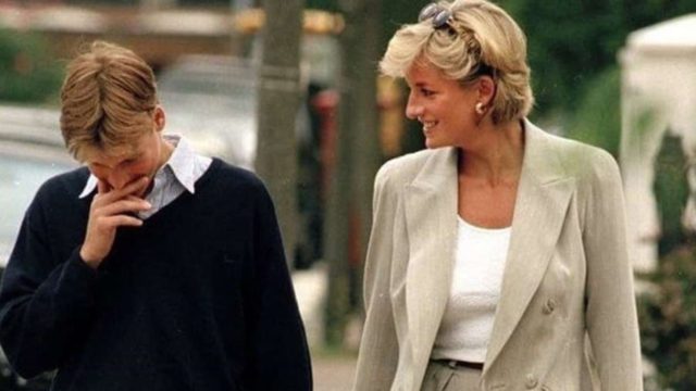 Σπάνιο στιγμιότυπο: Γιάννης και Εριέττα Λάτση μαζί με την πριγκίπισσα Νταϊάνα (photo)