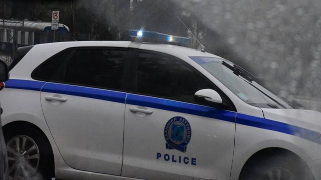 Σκηνές «θρίλερ» στον Κορυδαλλό: Κινδύνευσαν μητέρες και παιδιά από πυροβολισμούς – Τραυματίστηκαν τρία αγοράκια
