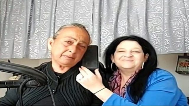 «Με χτύπησε με μπουνιές και γροθιές για να με σηκώσει από το αμαξίδιο» – Η Ροδούλα με την τραγική ιστορία της απώλειας του γιου της συγκλονίζει με την επίθεση που δέχτηκε από ανήλικο (Video)