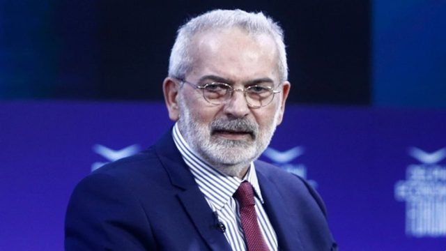 Ιωάννης Σαρμάς: Ποιος είναι ο νέος υπηρεσιακός πρωθυπουργός – Αναλυτικά το βιογραφικό του