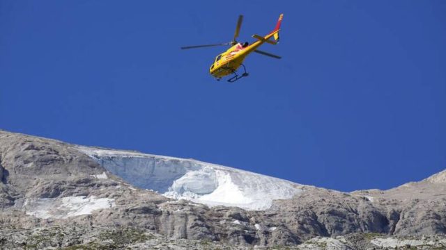 Ελβετία: Τρεις νεκροί από το αεροπορικό δυστύχημα στις Άλπεις – Άγνωστα τα αίτια της συντριβής
