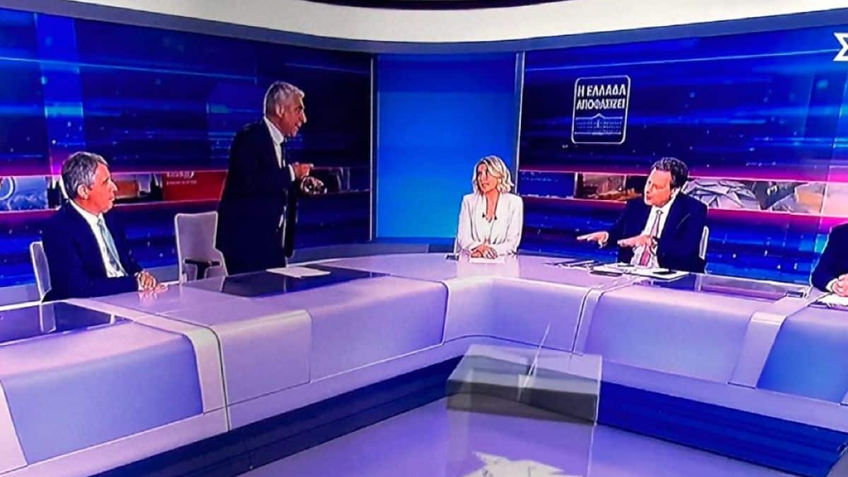 Τηλεοπτικό… ροντέο στον αέρα του ΣΚΑΪ: Το «προσβλητικό σχόλιο» για τον Τσίπρα – Οργισμένη παρέμβαση της Τσαπανίδου (Vid)