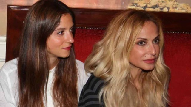 Σκληρή μάχη από την Άννα Βίσση: Πώς έσωσε τη Σοφία Καρβέλα από το αλκοόλ και τα ναρκωτικά