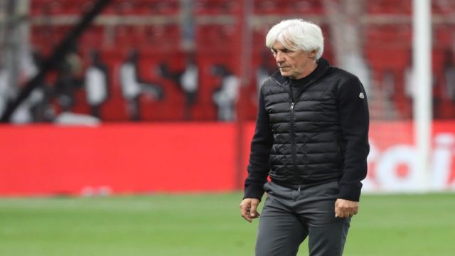 Super League: “Καταπέλτης” ο Γιοβάνοβιτς – «Σιχαίνομαι τον εαυτό μου, με έβαλαν να επιλέξω ανάμεσα…»