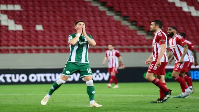 Super League: Ο Ολυμπιακός “έσβησε” τα πράσινα όνειρα στο Φάληρο –  Ελπίζουν για “θαύμα” στον Παναθηναϊκό