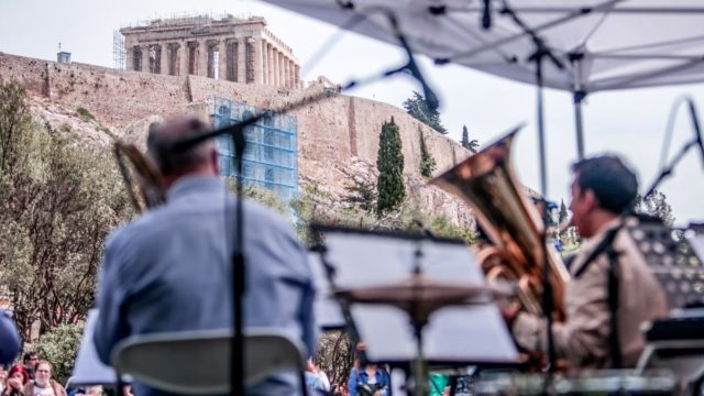 Η Φωτογραφία της Ημέρας: Jazz με θέα την Ακρόπολη