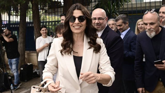 Βόμβα από την Πόπη Τσαπανίδου: Προανήγγειλε έκτακτο χαράτσι 3,5 δισ. στις επιχειρήσεις!
