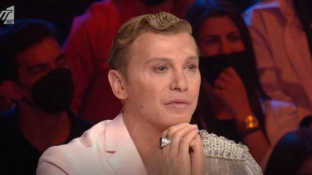«Πώς έγινες έτσι;»: Η μάχη του Τάκη Ζαχαράτου με την κατάθλιψη και τα περιττά κιλά