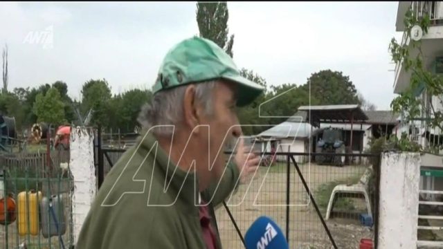 Θεσσαλονίκη: 87χρονος χτυπάει με μανία τον σκύλο του – «Τον φοβερίζω για να μην τρώει τις κότες» (Video)
